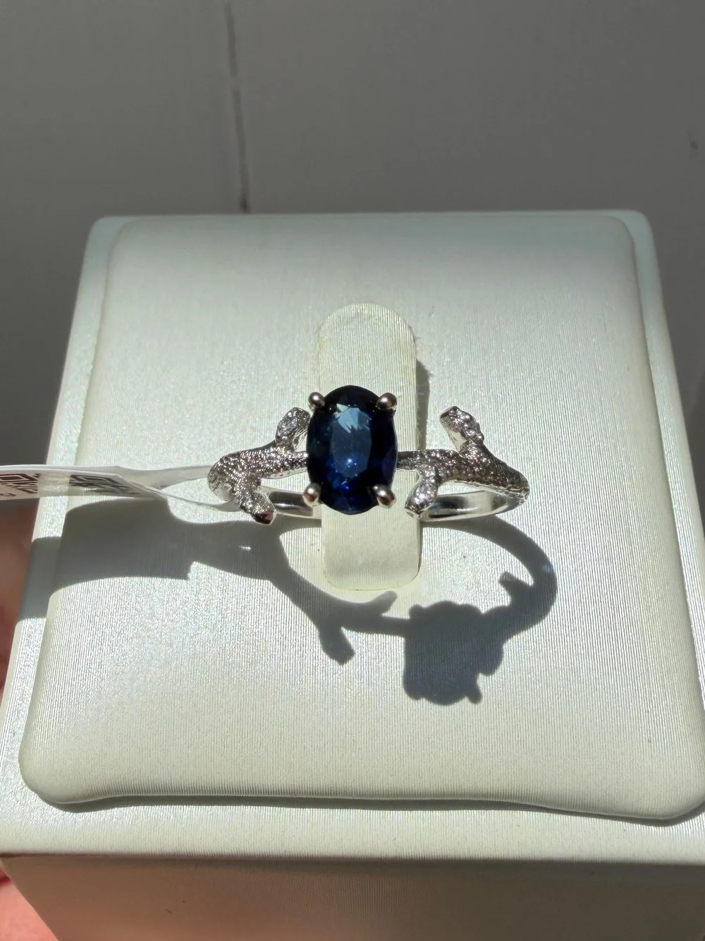 NWT 5x7mm (.8ct) oval‎ cut SAPPHIRE w/ .03ctw accent diamonds, ring in 14kt WG!